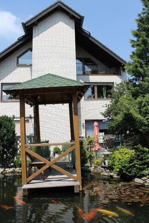Eifel-Landhaus Ferienwohnungen "Em Gardestueffje" ميشرنيش الغرفة الصورة