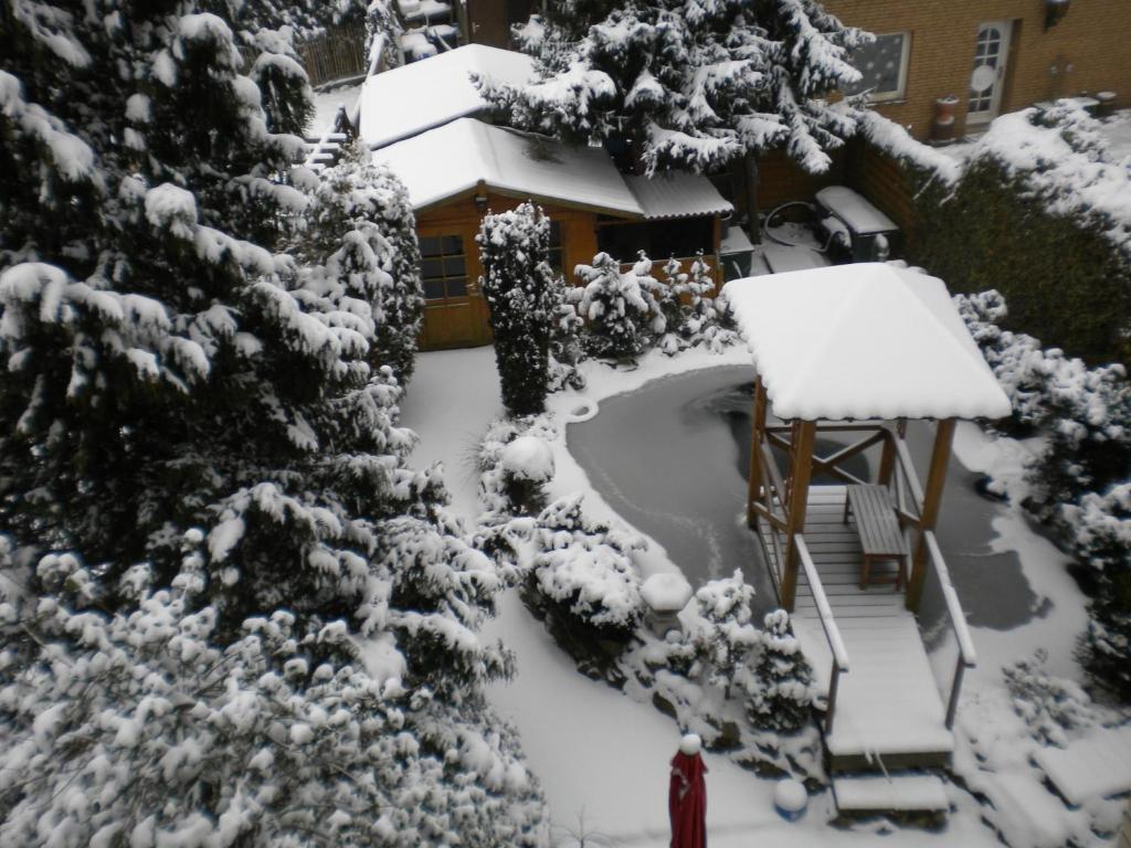 Eifel-Landhaus Ferienwohnungen "Em Gardestueffje" ميشرنيش الغرفة الصورة